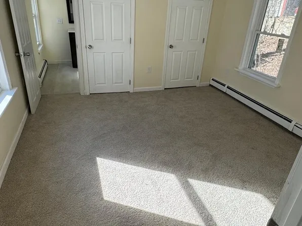 52-54 Mount Globe St #52, Fitchburg, MA 01420