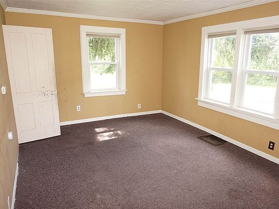 5th image of 5684 E Smith St
