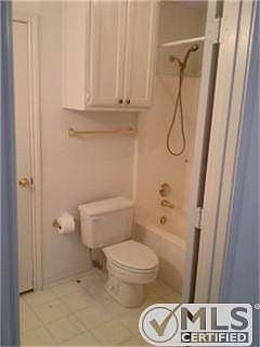 2nd image of 1611-1609 W Hunt St