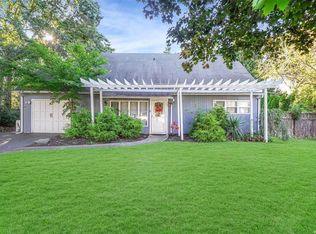 74 Howe Rd, Coram, NY 11727