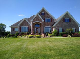 1827 Les Robinson Rd, Columbia, TN 38401