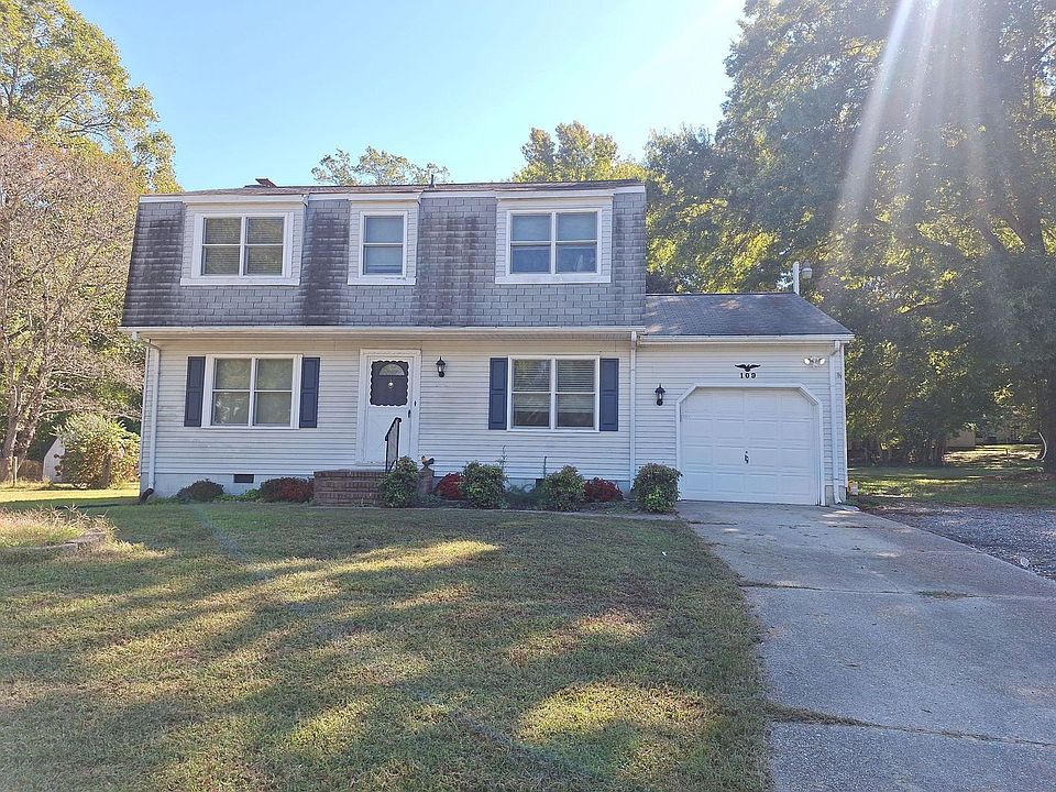1st image of 109 Phoenix Cir