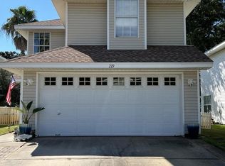 219 Twin Lakes Ln, Destin, FL 32541