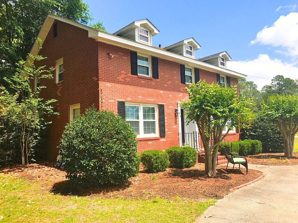 1st image of 109 N Edgewood Dr