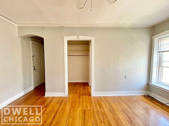 4th image of 6526 N Lakewood Ave #6532-10