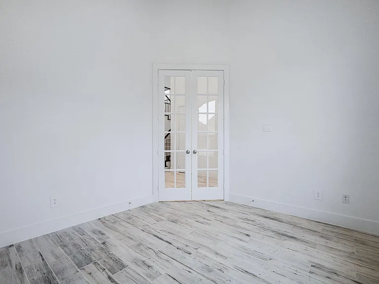 8218 Vitex Ave — Photo 38