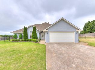 20328 SE 37th St, Harrah, OK 73045