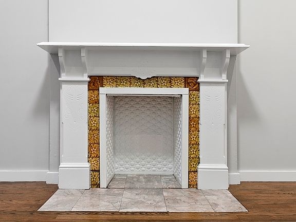 3rd image of 211 Jefferson Ave #3L