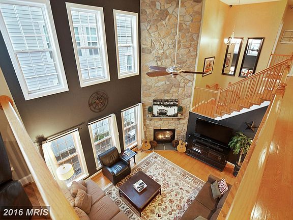 Spectacular Family Room w/Fireplace