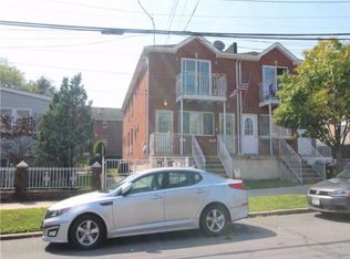 12214 9th Ave, Flushing, NY 11356