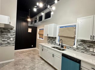 3605 Pingree Ave, Flint, MI 48503