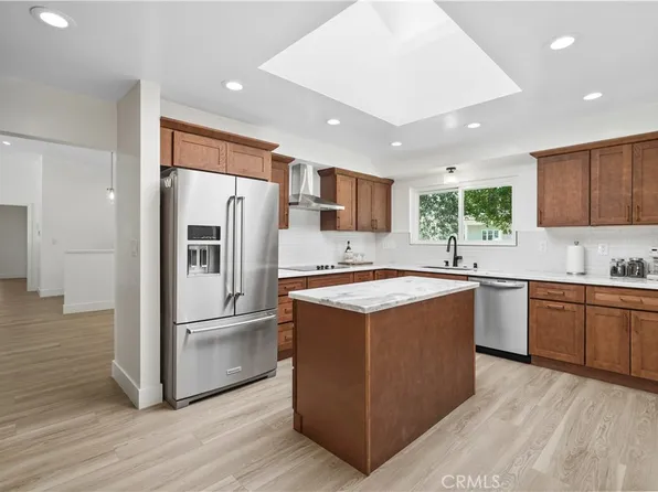 17177 Superior St, Northridge, CA 91325