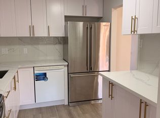 14 Chaucer Cres, Barrie, ON L4N4T7