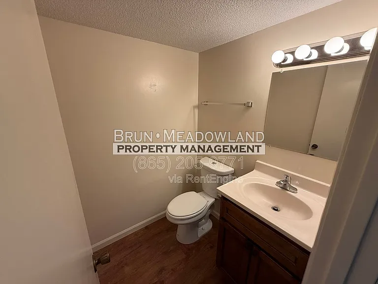 1811 Meadowland Ln #C — Photo 9