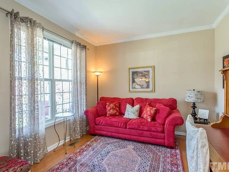 2501 Becketts Ridge Dr — Photo 10