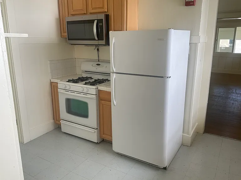 1412 W Jefferson Blvd — Photo 14
