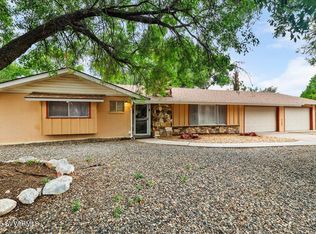 3850 E Lake Shore Dr, Rimrock, AZ 86335