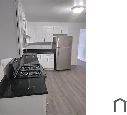23 Jones Pl #3