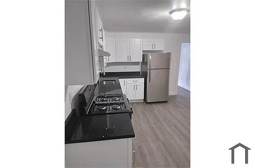 23 Jones Pl Photo 1