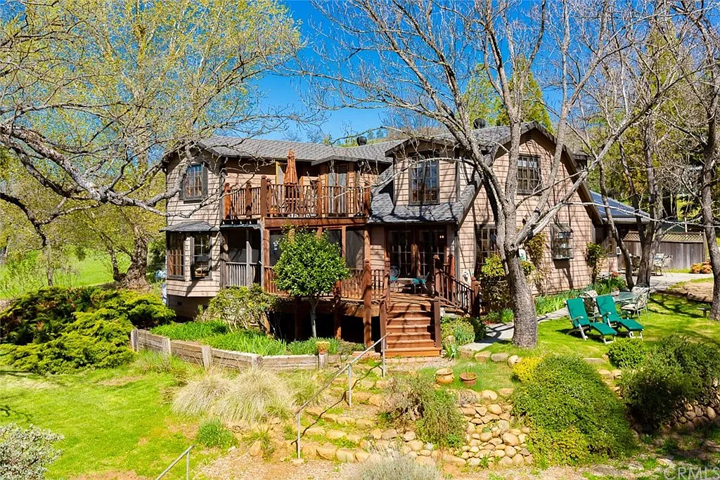 5218 Crystal Aire Dr photo 1