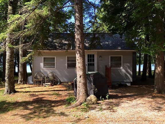 3rd image of 17891 Grand Lake Blvd