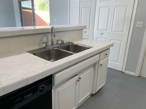 3rd image of 22859 Valerio St