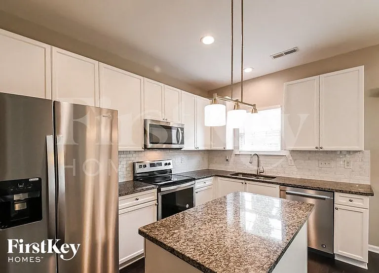 417 Blooming Meadows Rd — Photo 6