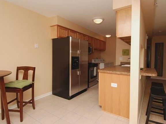 5th image of 4023 193rd St