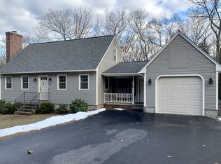 44 Westwood Dr, Sturbridge, MA 01566