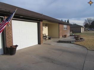 3410 N Sand Ridge Dr, Hobbs, NM 88240