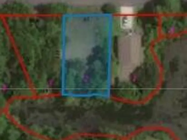 707 Josephine St, Pass Christian, MS 39571