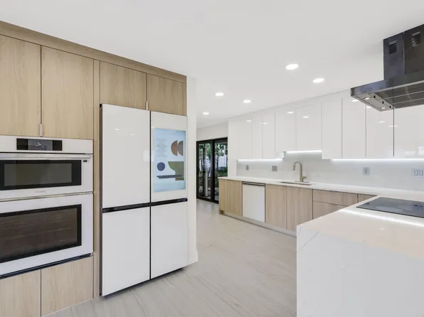 5940 NE 21st Circle, Fort Lauderdale, FL 33308