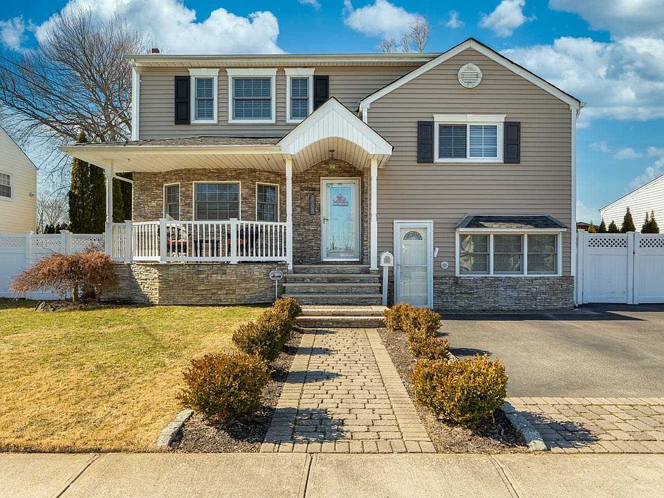 370 Park Ln, Massapequa Park, NY 11762 Zillow