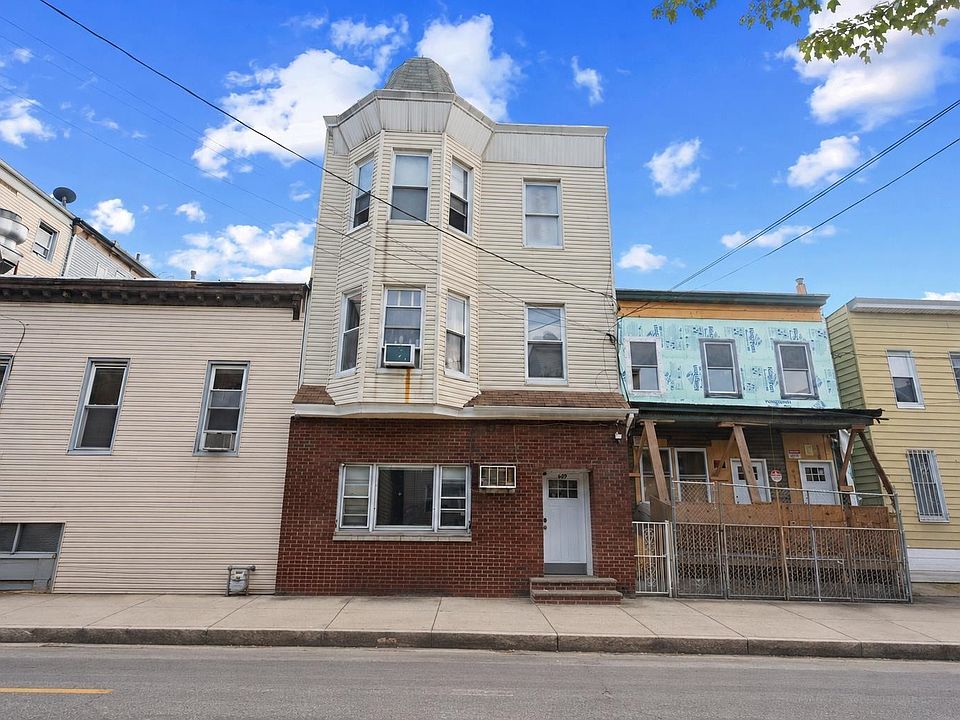 1st image of 609 38th St