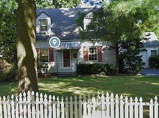 21 Brentwood Pkwy, Brentwood, NY 11717