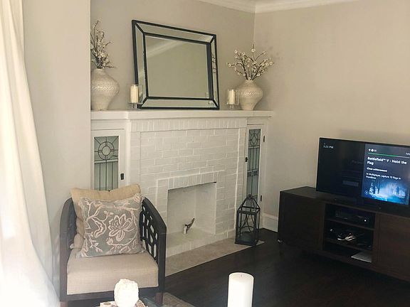 4th image of 1421 W Cuyler Ave #1