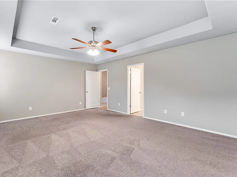 705 SW River Rock St — Photo 17