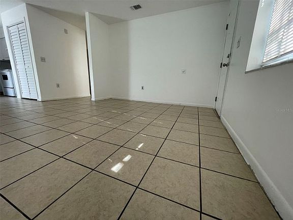 3rd image of 10405 N Jasmine Ave APT A