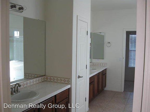 4th image of 7910 S 53rd Ln