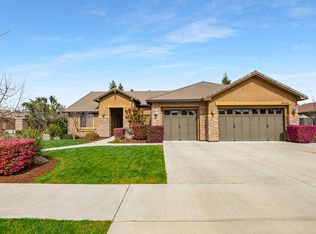 4040 W Oriole Ct, Visalia, CA 93291