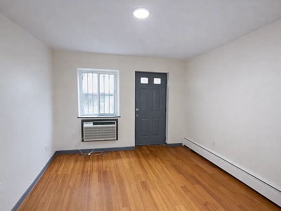5th image of 29 Monaco Pl Floor 2