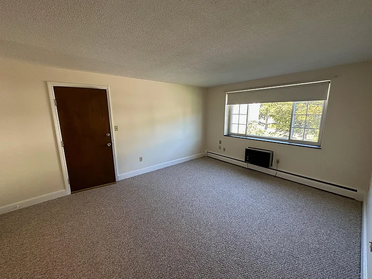 8 Brattle Dr #7 — Photo 8