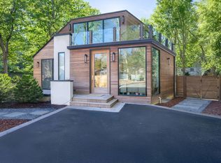 12 Maidstone Park Rd, East Hampton, NY 11937