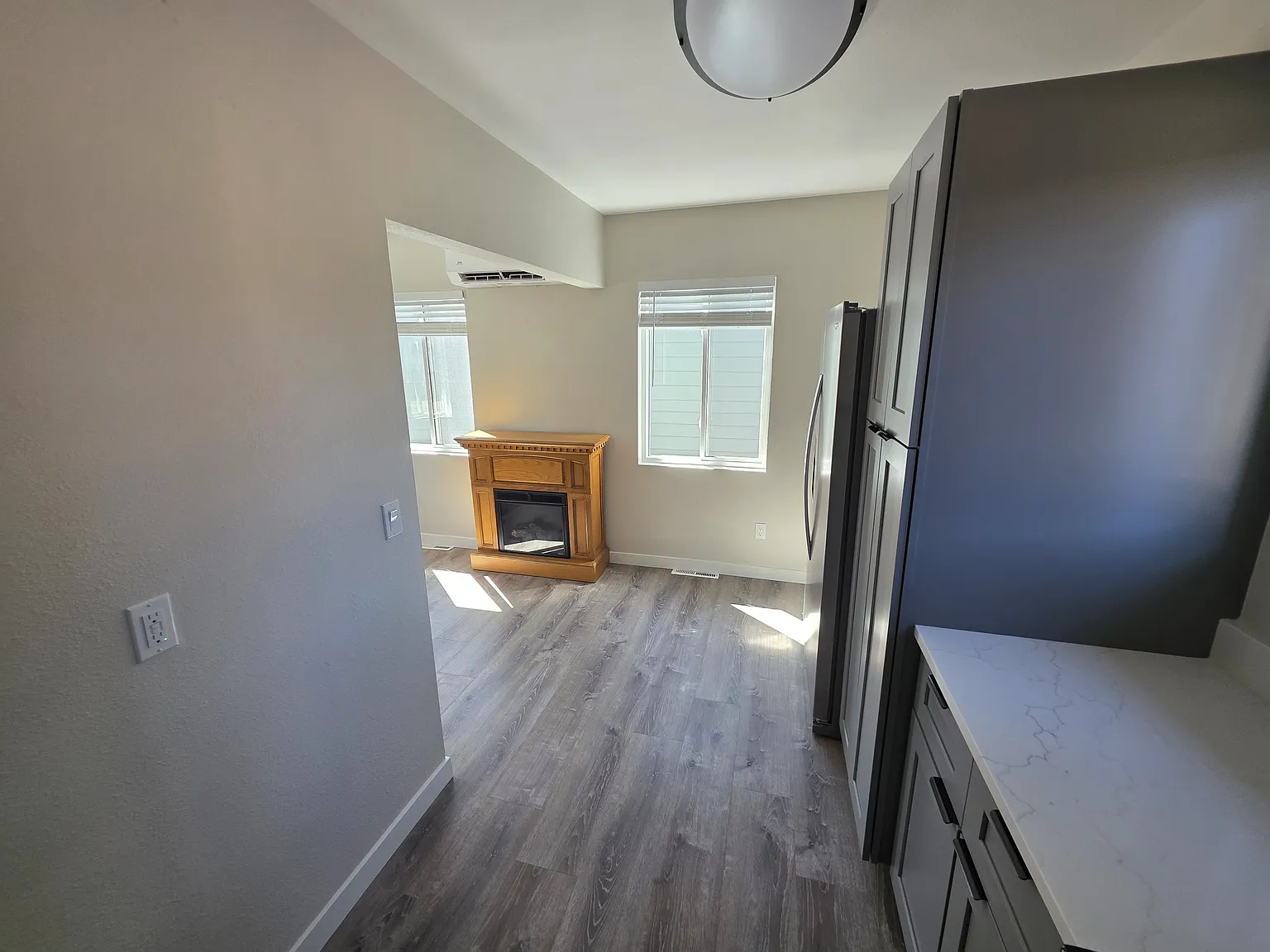 2 bed, 740 sqft, $1,750 — Photo 3