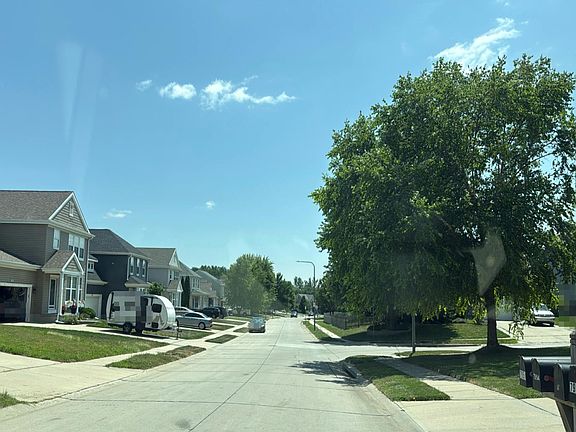 5th image of 7959 N 155th St