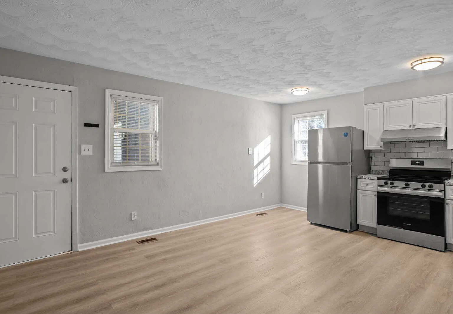 1 bed, 1.0 bath, 575 sqft, $1,250 — Photo 3