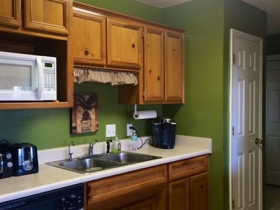 4th image of 3321 Kentshire Dr