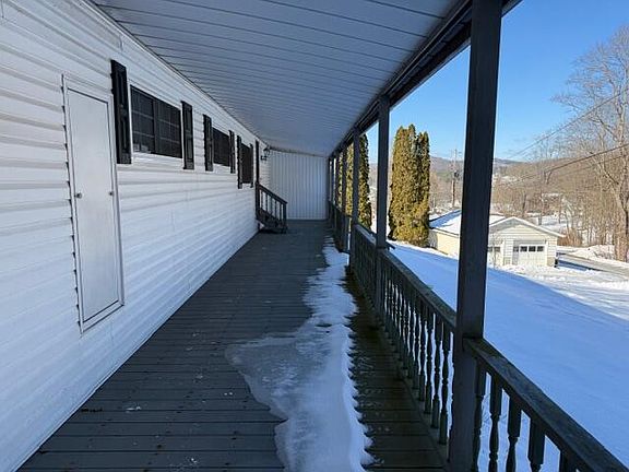 2nd image of 184 Hill St