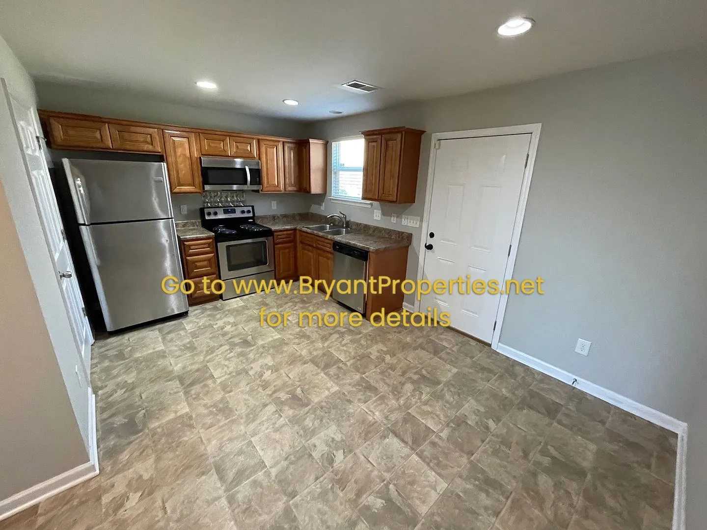 Nashville - 2 Bedroom 2- Bath Duplex — Photo 4