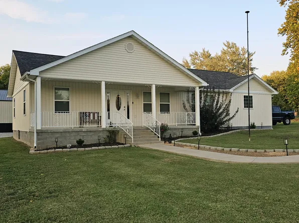 210 E 6th Street, Jasper, MO 64755